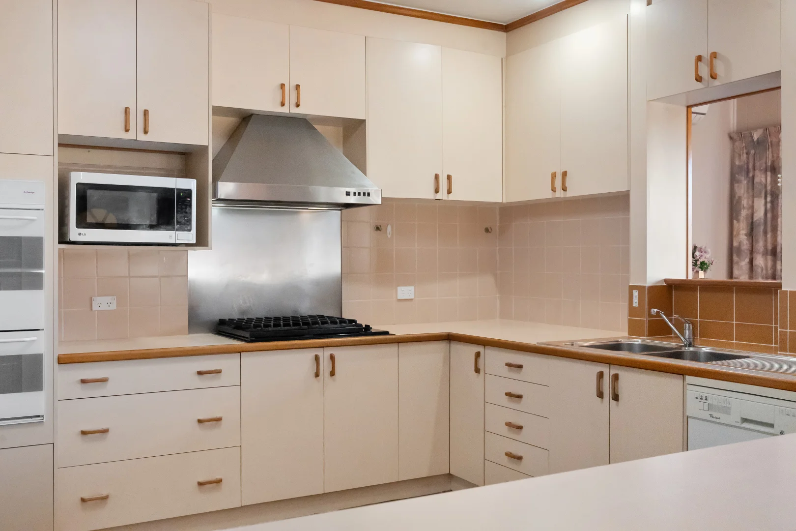 Additional image 15 of 19 Pine Place, Karabar NSW 2620