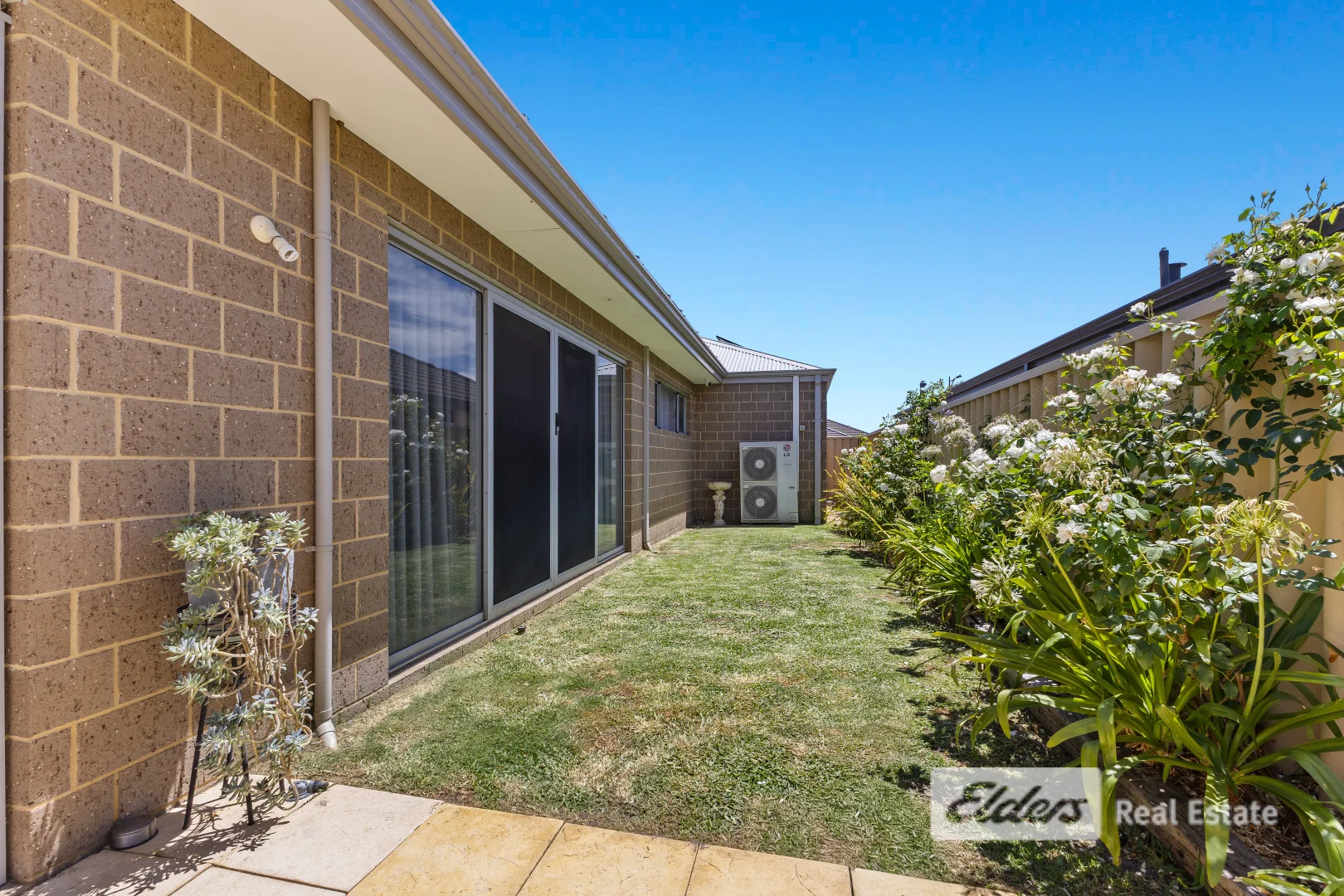 Additional image 29 of 8 Hazelgrove Crescent, Millbridge WA 6232
