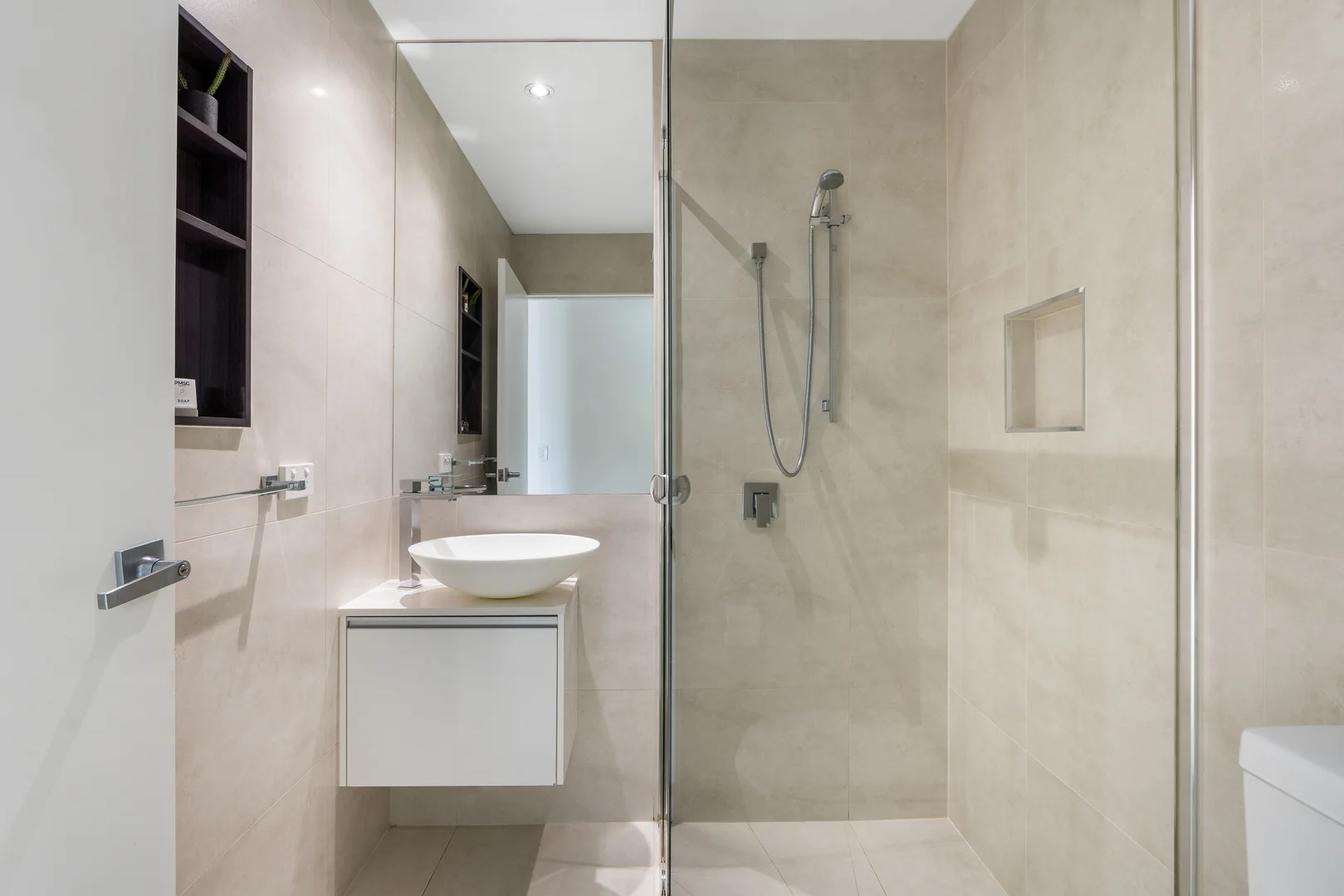 Additional image 22 of 14 Eady Avenue, Broadbeach Waters QLD 4218