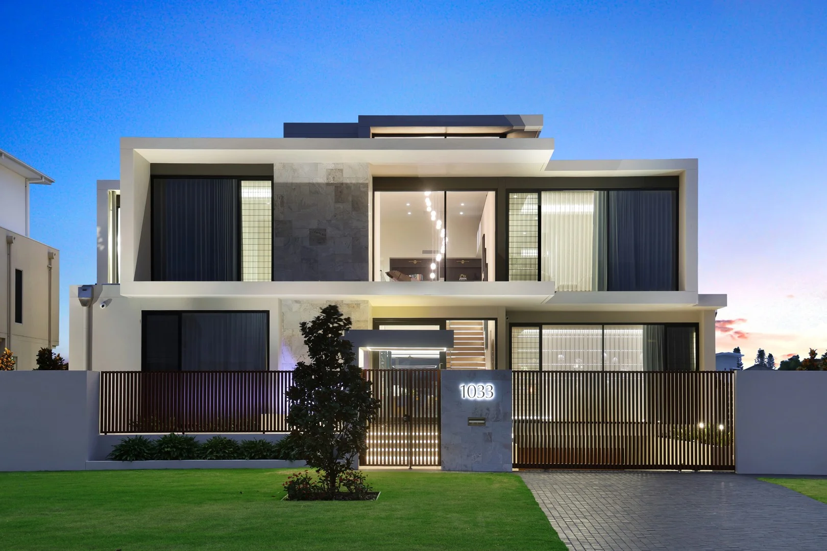 1033 Edgecliff Place, Sanctuary Cove QLD 4212