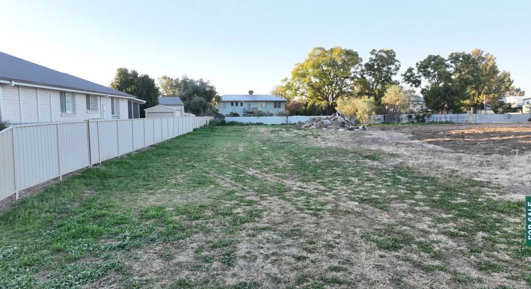 Additional image 2 of 7 OLIVE CRESCENT, Moree NSW 2400