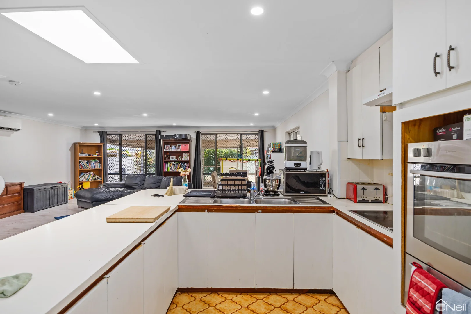 Additional image 14 of 51 O'Sullivan Drive, Camillo WA 6111