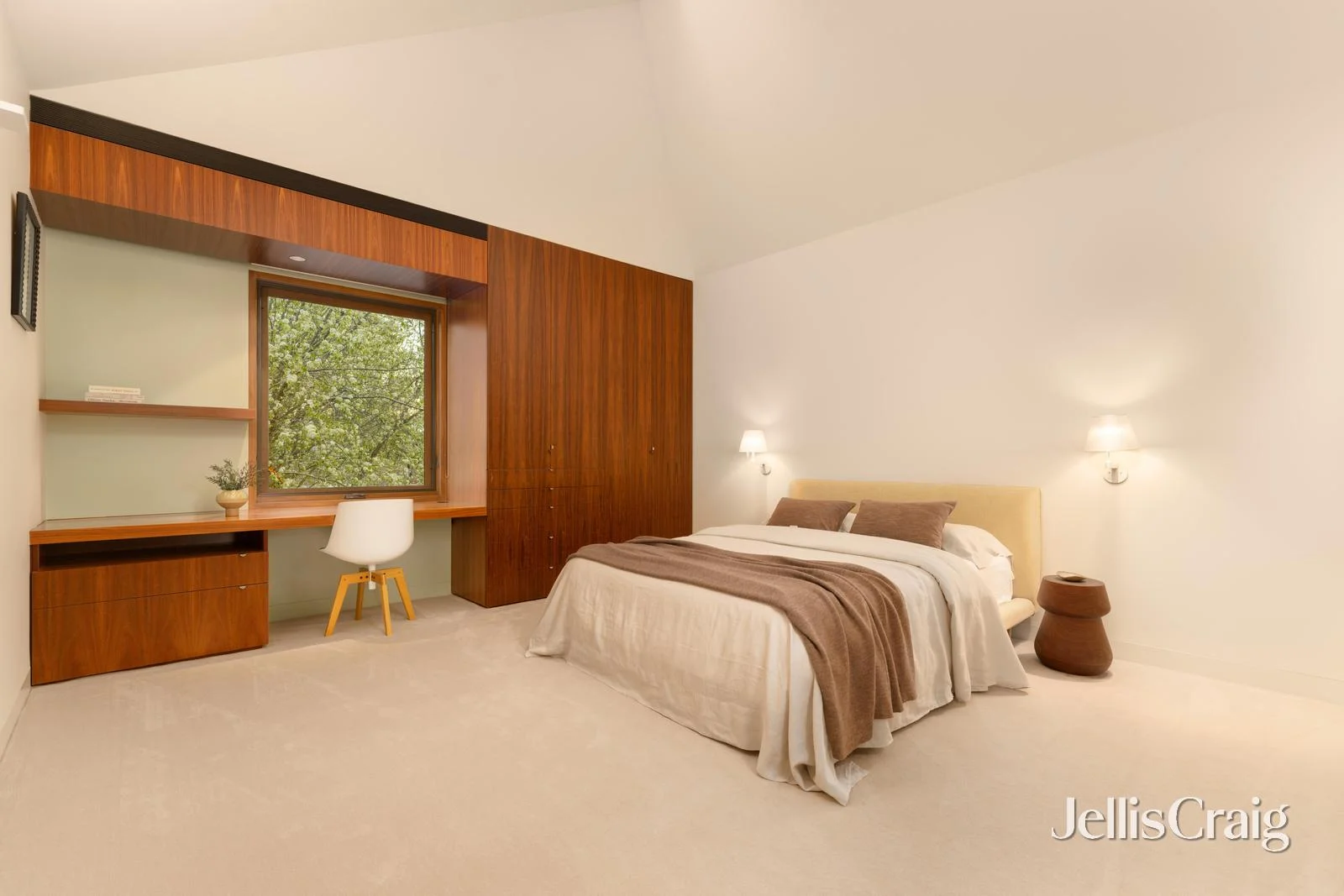 Additional image 30 of 227 Wendouree Parade, Lake Wendouree VIC 3350