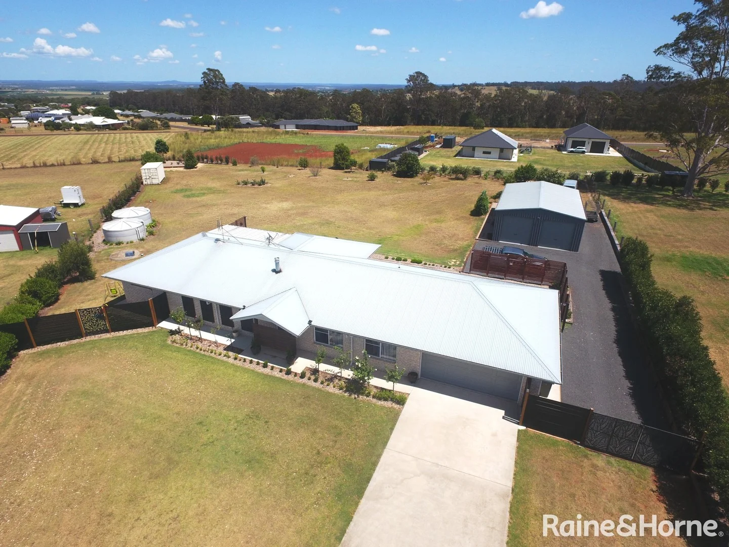 Additional image 3 of 94-96 Rosella Parade, Kingaroy QLD 4610