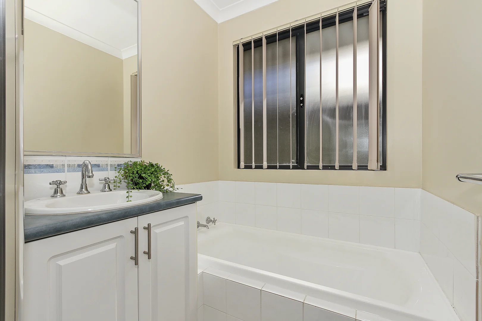 Additional image 9 of 11 Grampian Crescent, Aubin Grove WA 6164