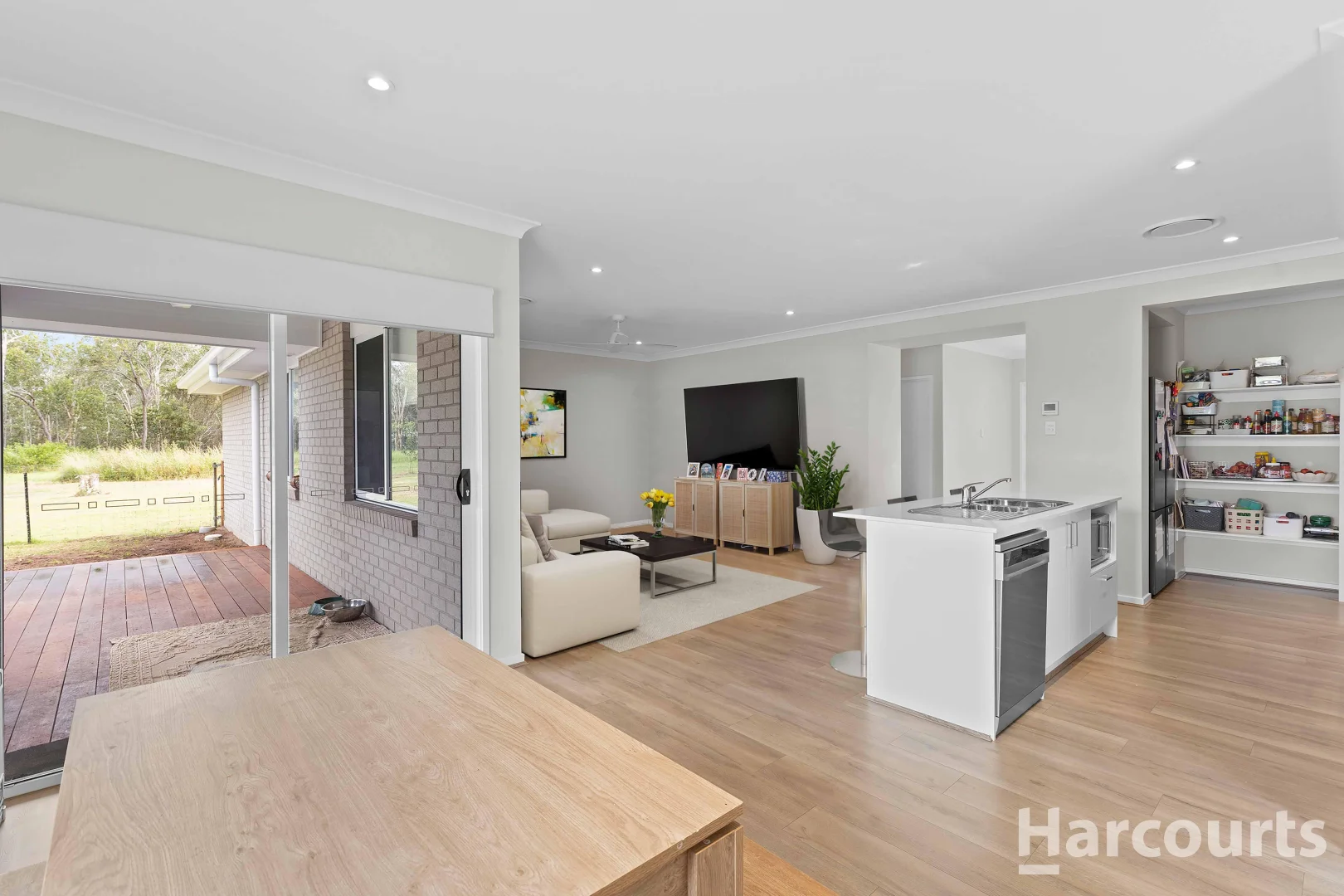 Additional image 6 of 325 Pacific Haven Drive, Pacific Haven QLD 4659