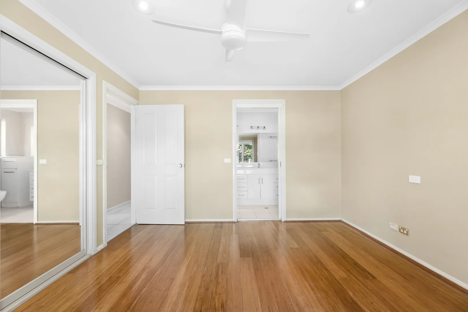 Additional image 12 of 10 Crinum Place, Catalina NSW 2536