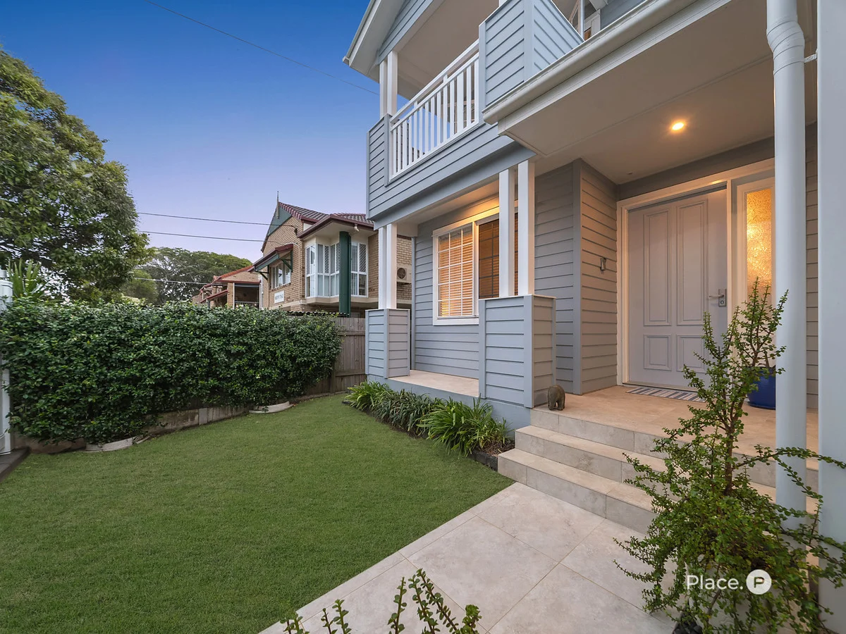 14 Murphy Street, Scarborough QLD 4020