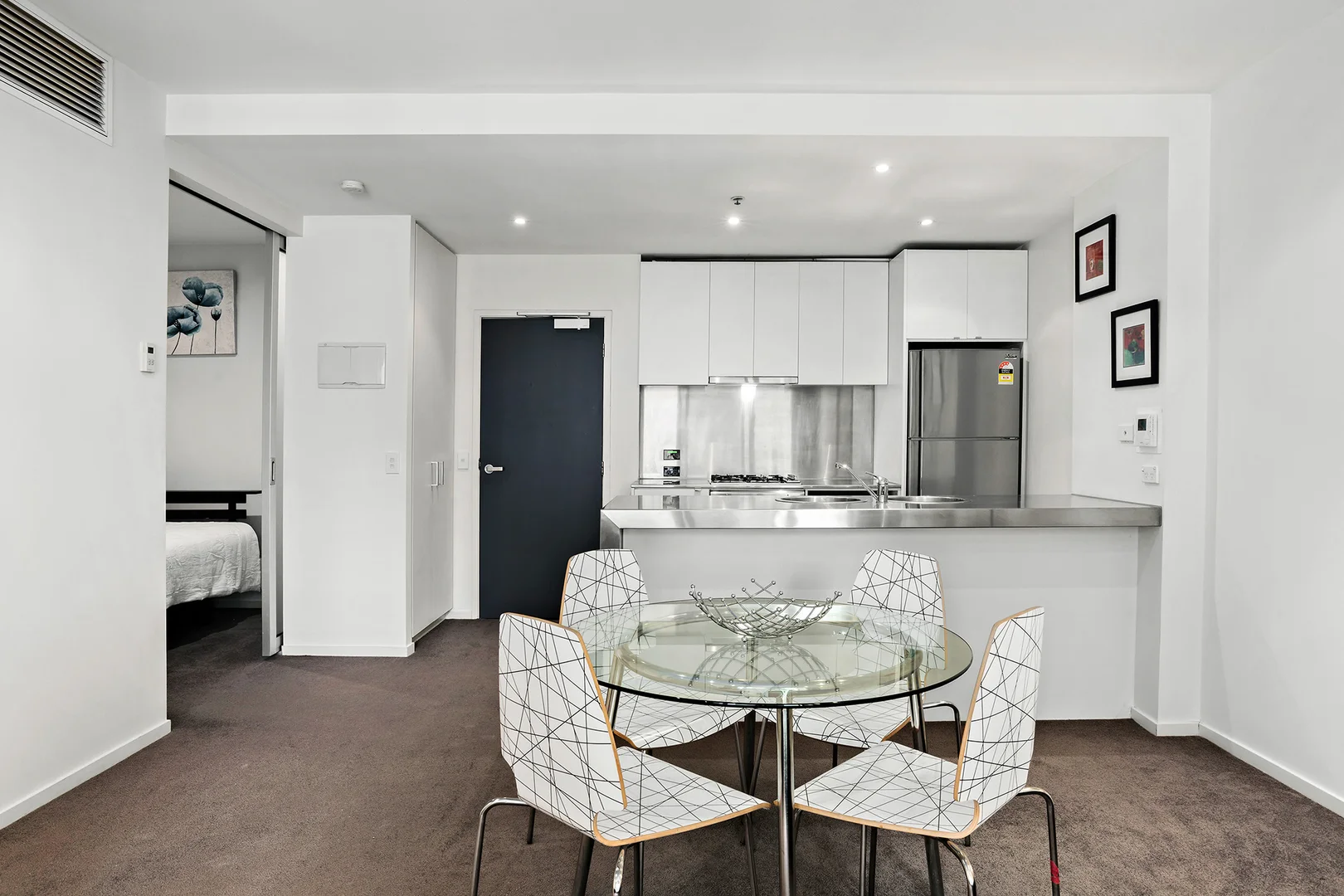 1008/620 Collins Street, Melbourne VIC 3000
