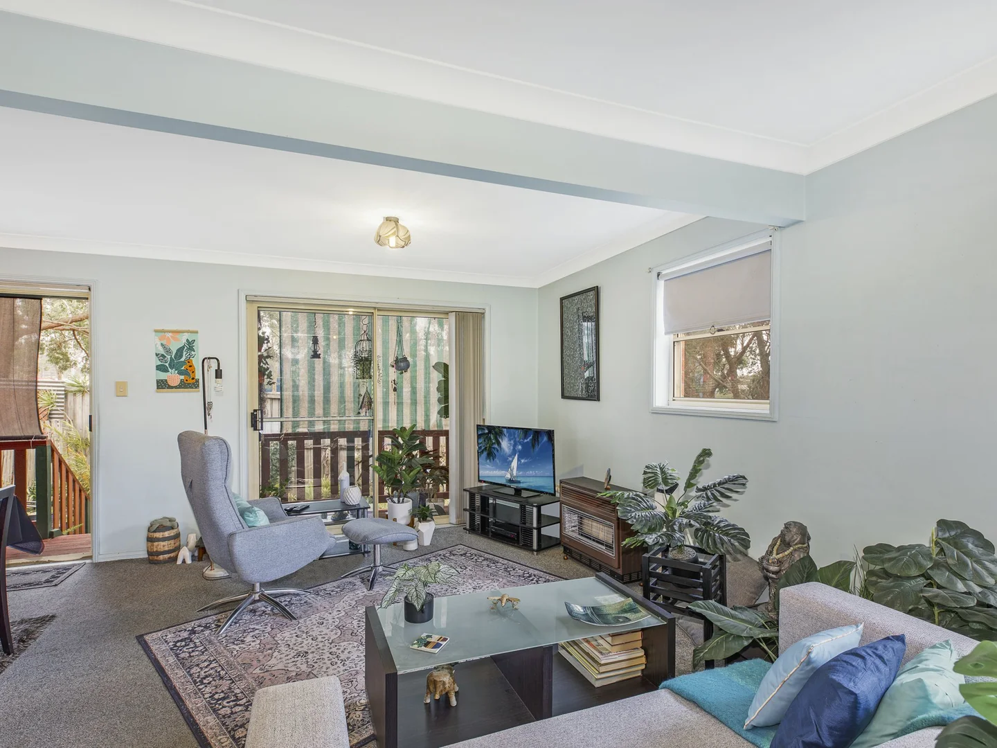 Additional image 2 of 1/8 Lonsdale Close, Lake Haven NSW 2263