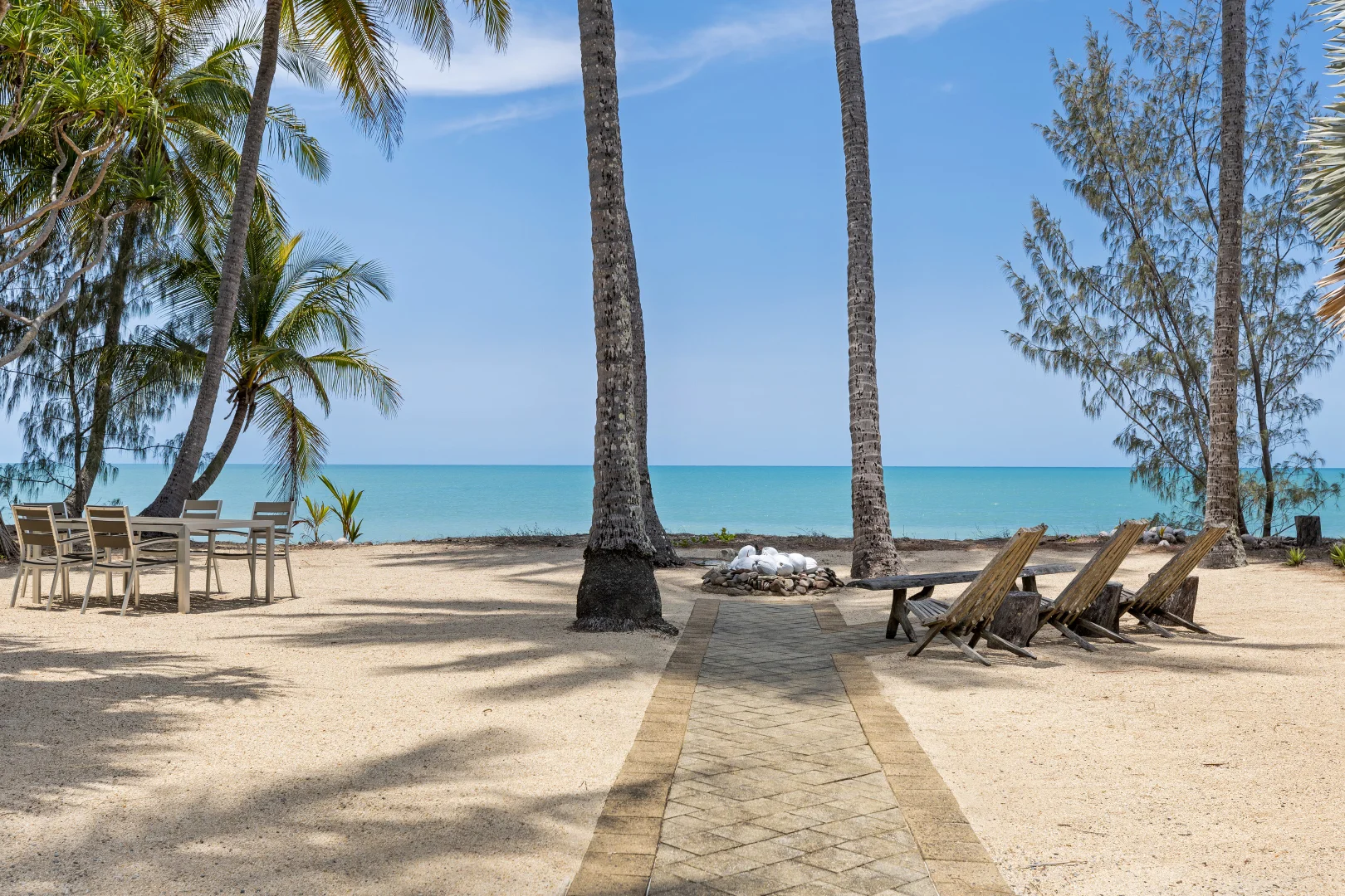 17 Oak Street, Oak Beach QLD 4877