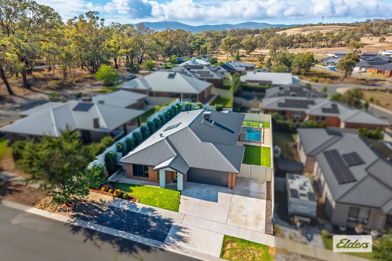 Additional image 30 of 8 Avenel Circuit, Wodonga VIC 3690