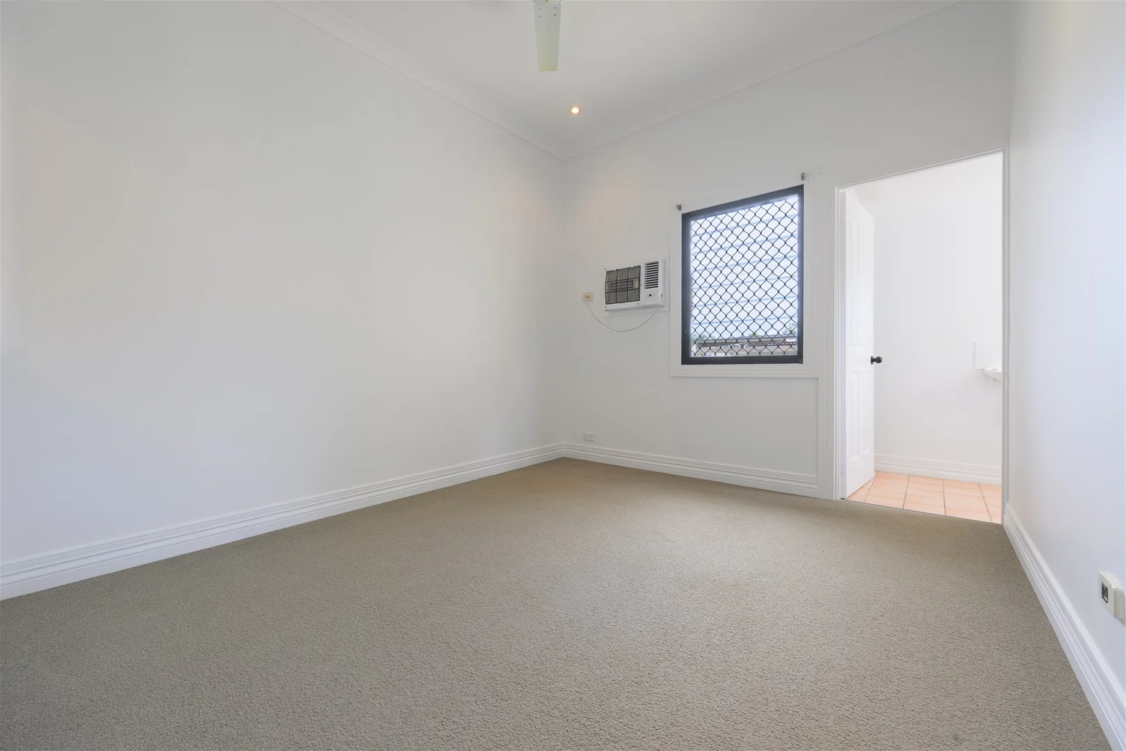 Additional image 6 of 16 Roberts Street, South Gladstone QLD 4680