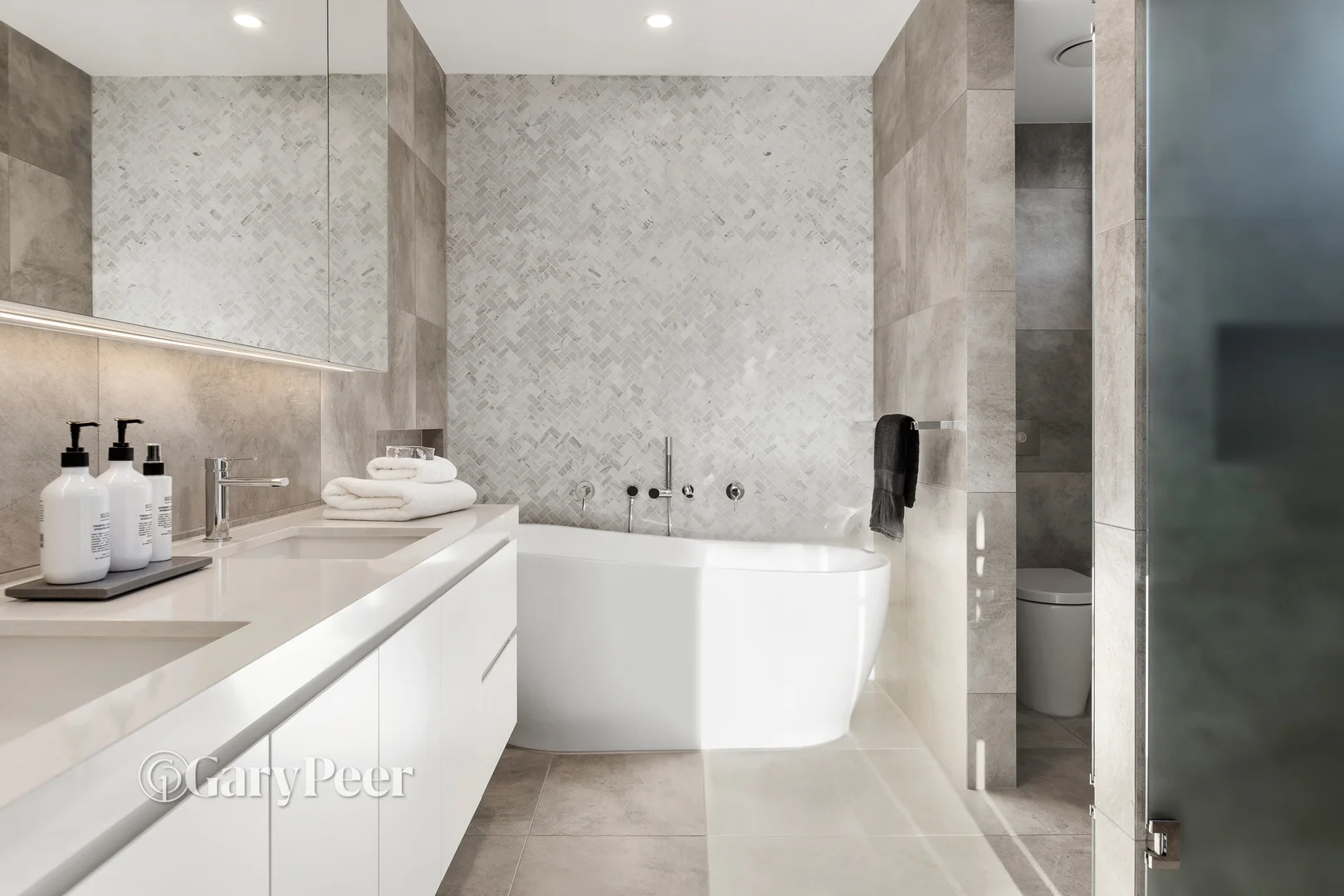 Additional image 11 of 2/34 Langdon Road, Caulfield North VIC 3161