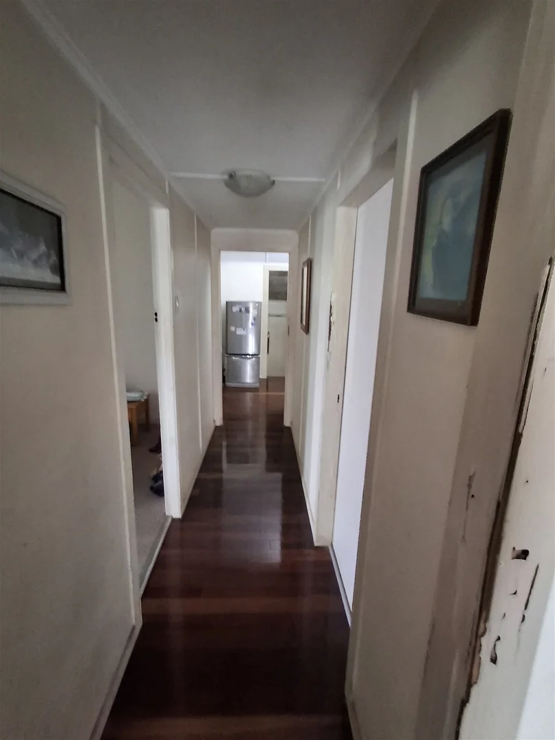 Additional image 3 of 233 Whites Road, Lota QLD 4179