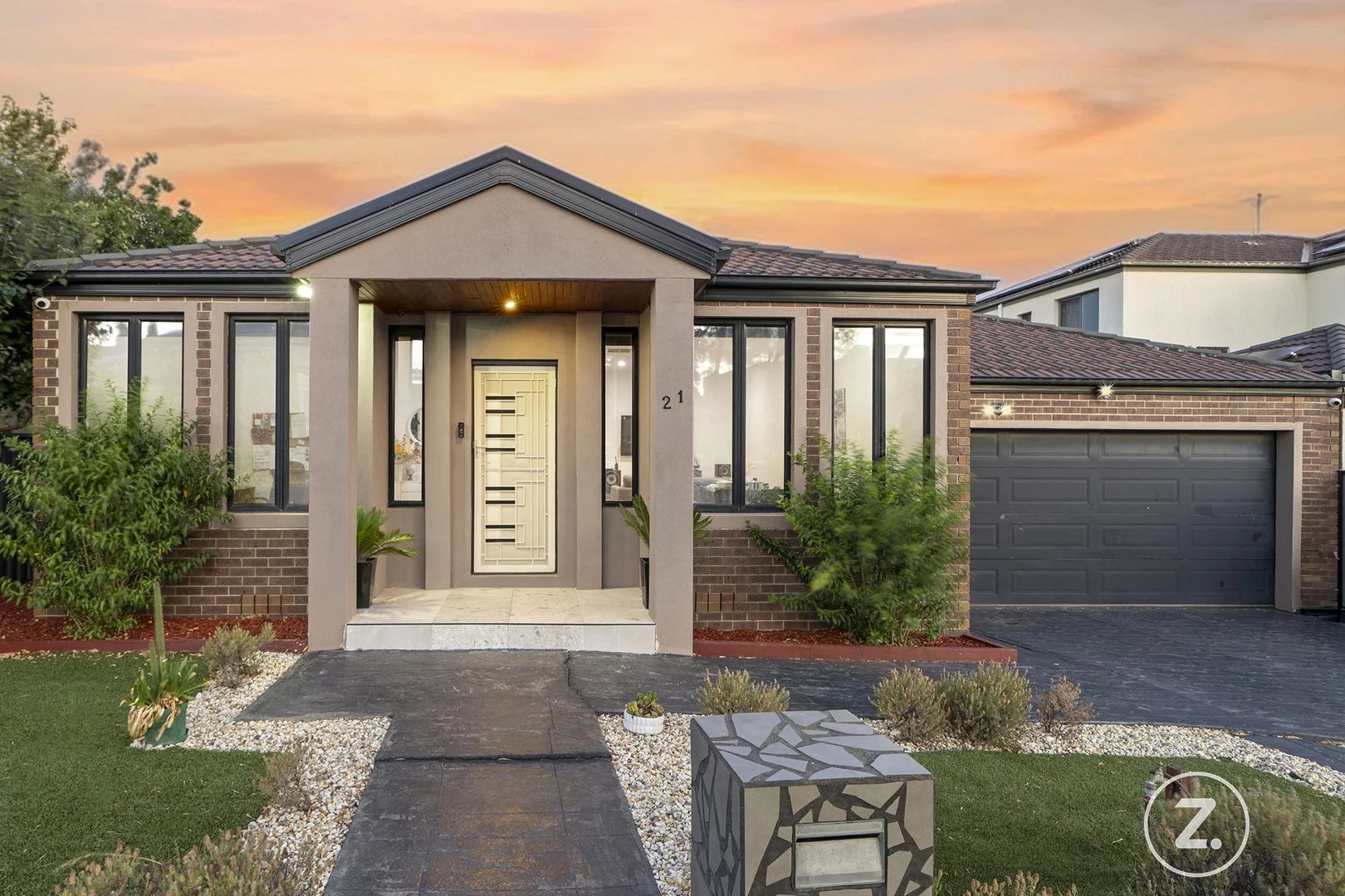 21 Lysterfield Drive, Greenvale VIC 3059