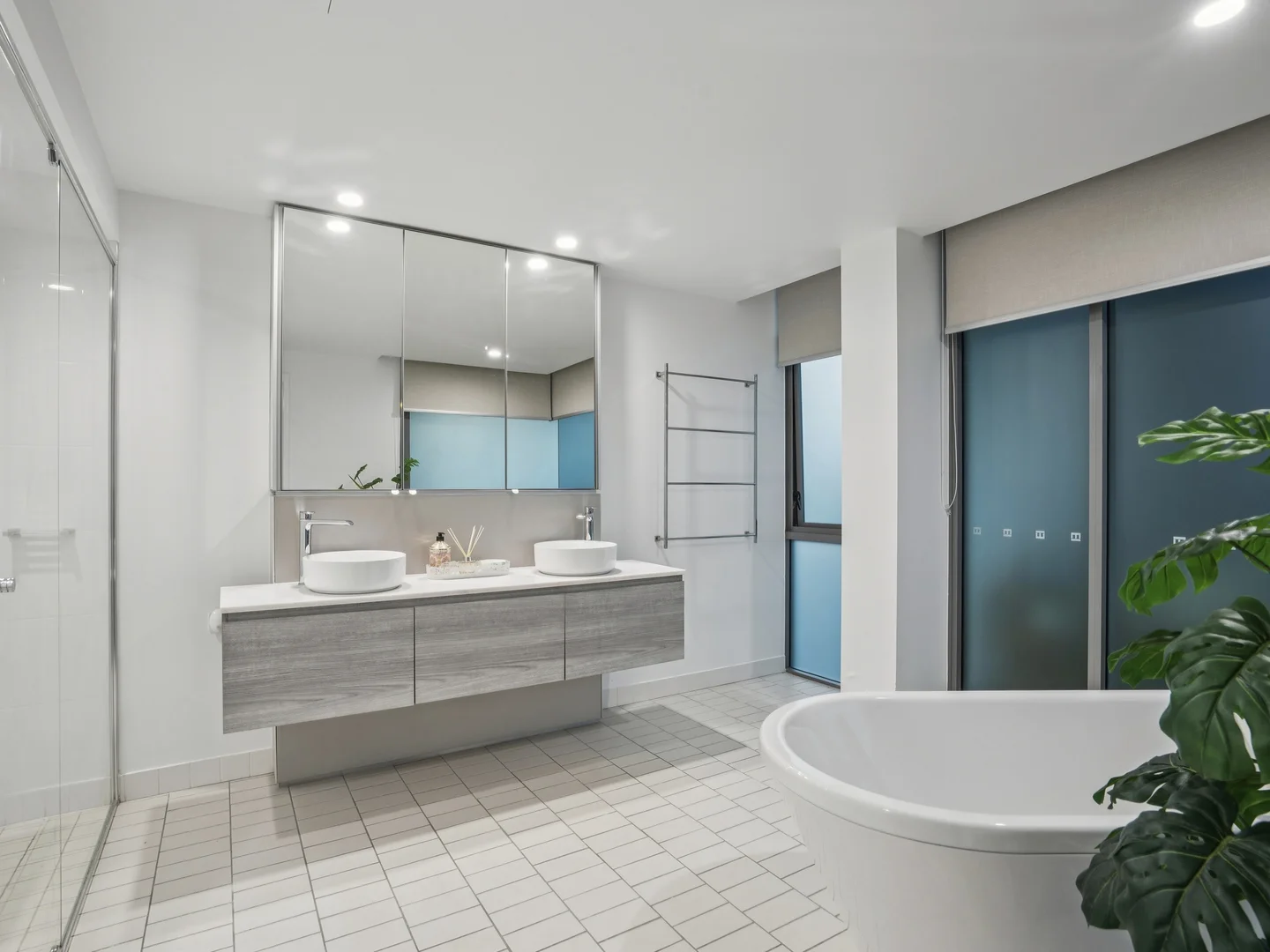 Additional image 16 of 6401 Ephraim Island, Paradise Point QLD 4216