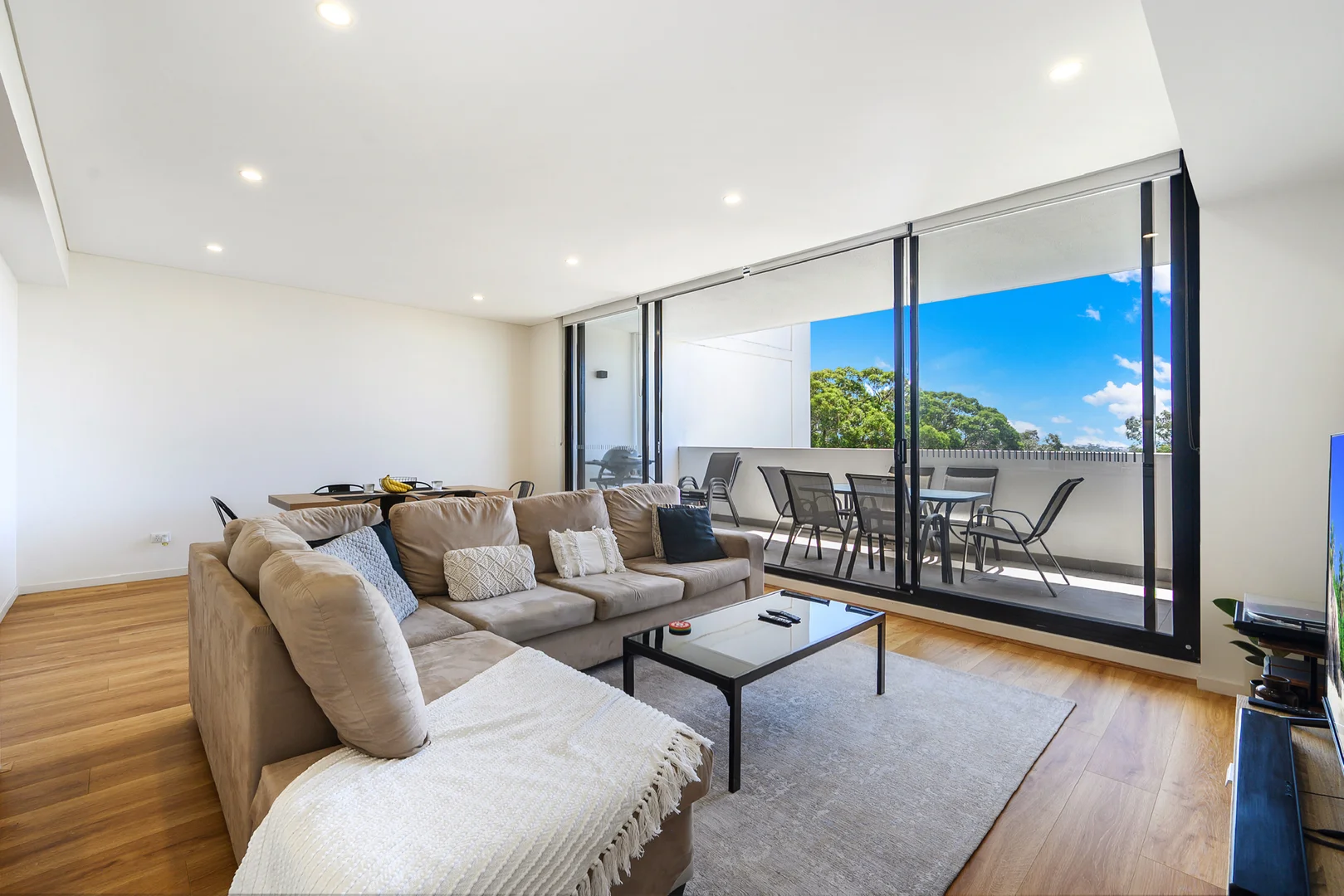 Additional image 3 of 502/3 Pinnacle St., Miranda NSW 2228
