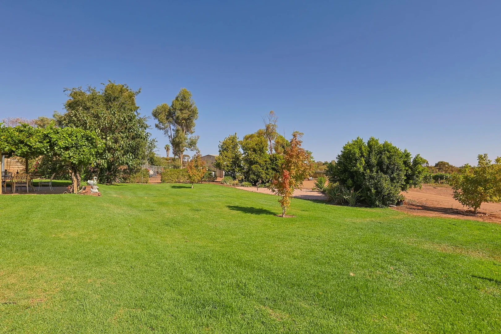 Additional image 25 of 34 Sturt Highway, Cullulleraine VIC 3496