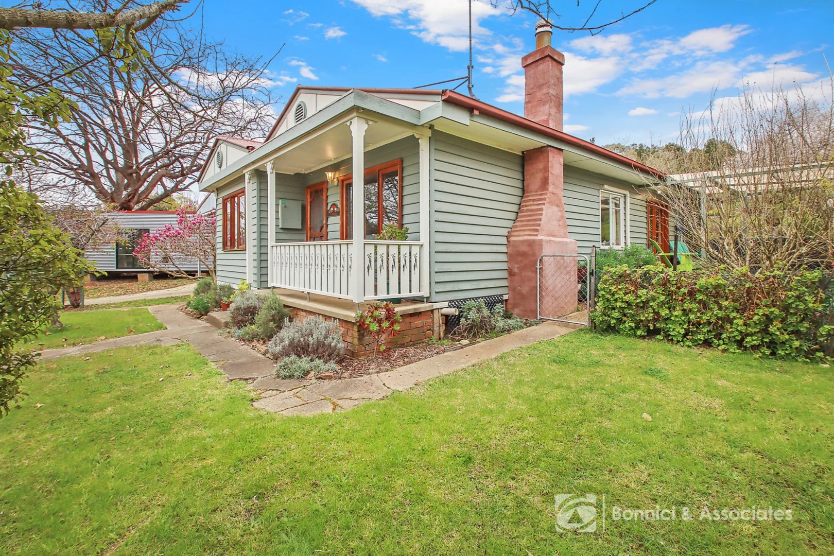 37 Isaacs Avenue, Yackandandah VIC 3749