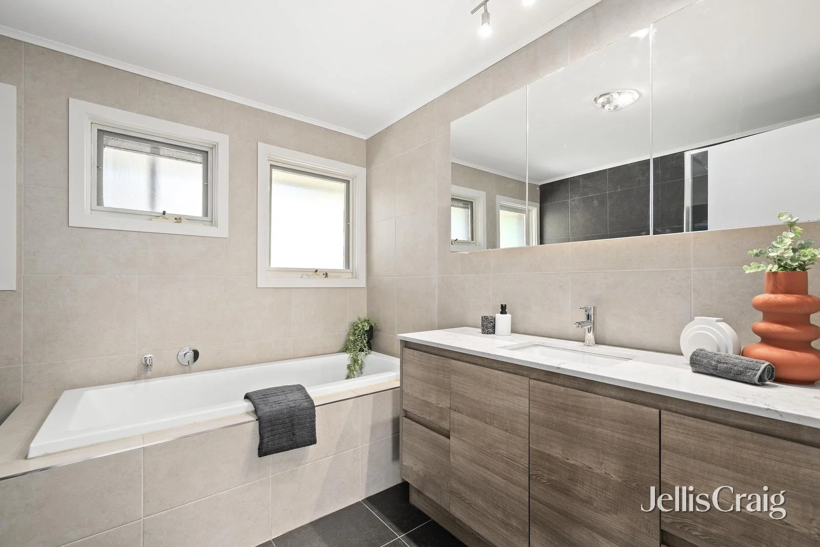 Additional image 11 of 55 Rolling Hills Road, Chirnside Park VIC 3116