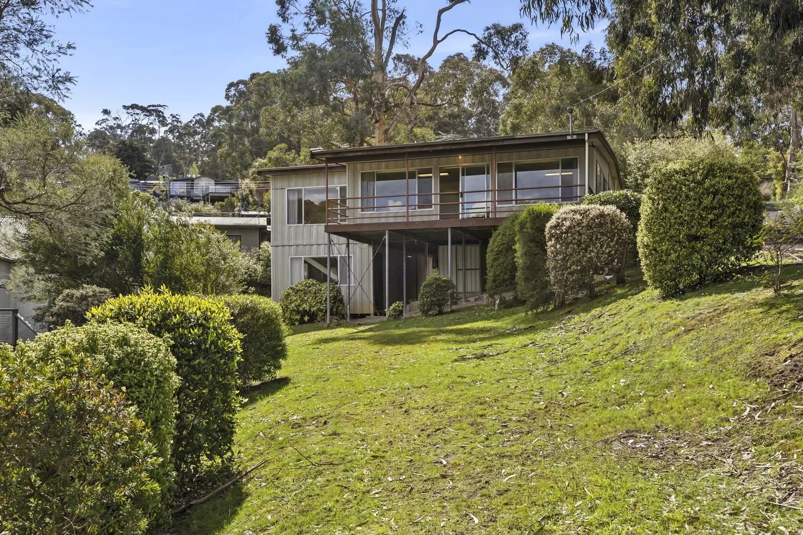 25 Fernleigh Terrace, Lorne VIC 3232