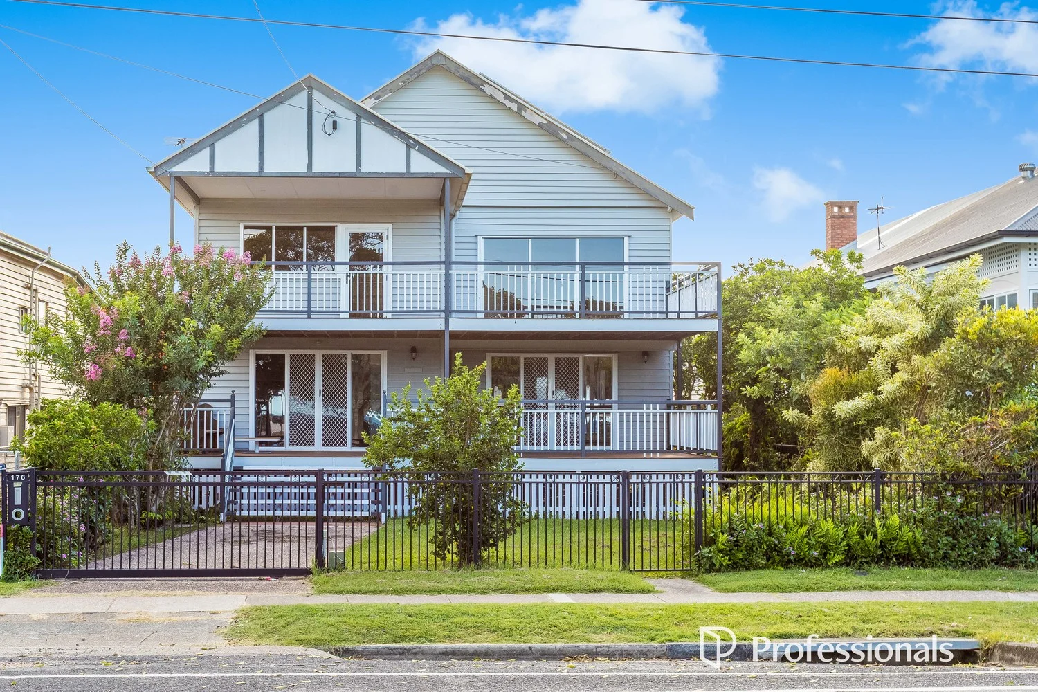 176 Flinders Parade, Sandgate QLD 4017