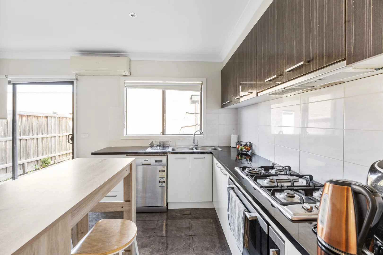 Additional image 2 of 11 Bohr Walk, Fraser Rise VIC 3336