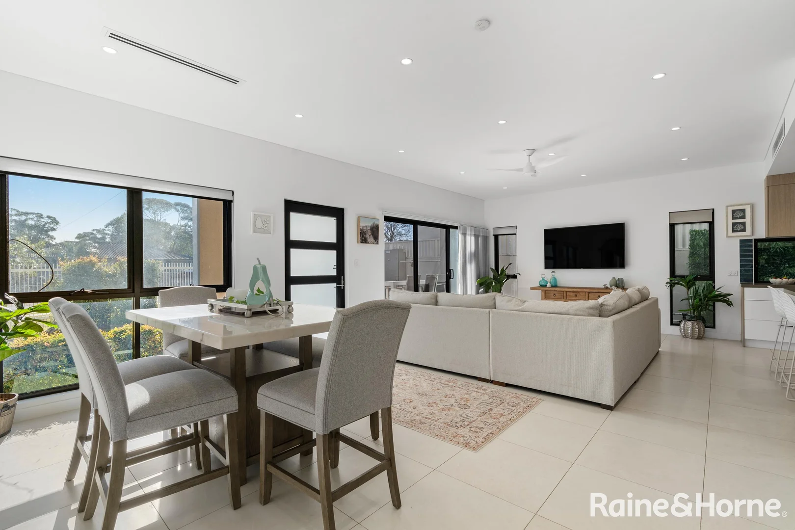 Additional image 11 of 4/42 Nurrawallee Street, Ulladulla NSW 2539