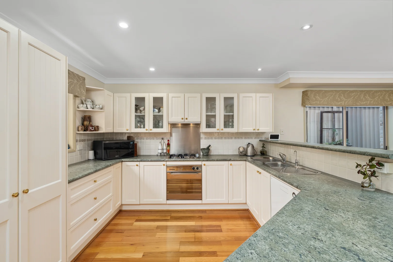 Additional image 3 of 12 Woolybutt Crescent, Erina NSW 2250