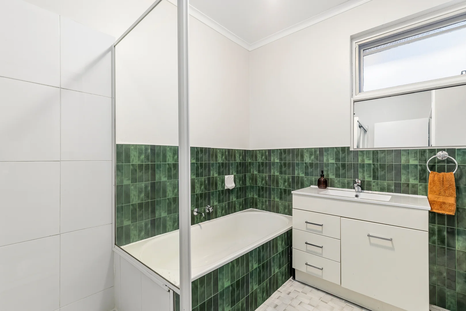 Additional image 6 of 10/13-17 Kelly Avenue, Hampton East VIC 3188