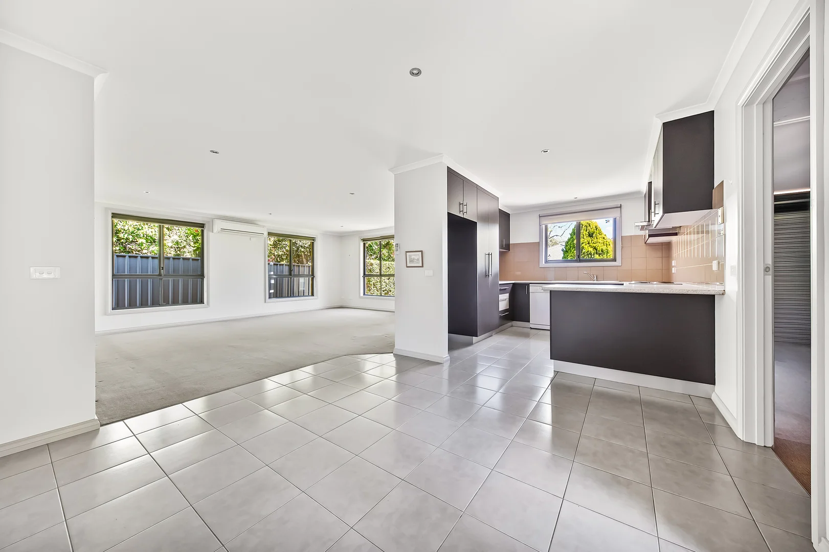 Additional image 6 of 2/18 Thompson Street, Bright VIC 3741