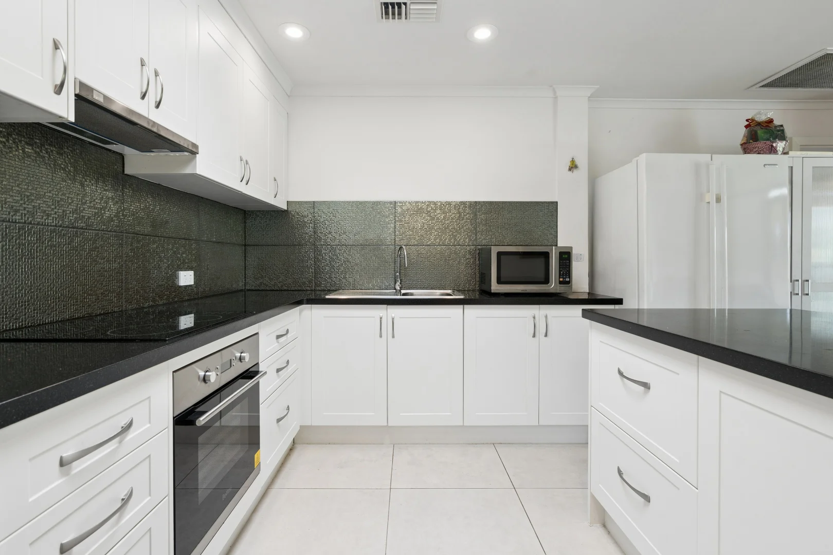 Additional image 5 of 13/68 Military Road, Tennyson SA 5022