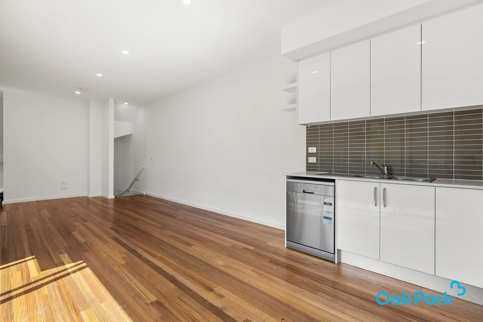 Additional image 5 of 7/21 Station Road, Oak Park VIC 3046