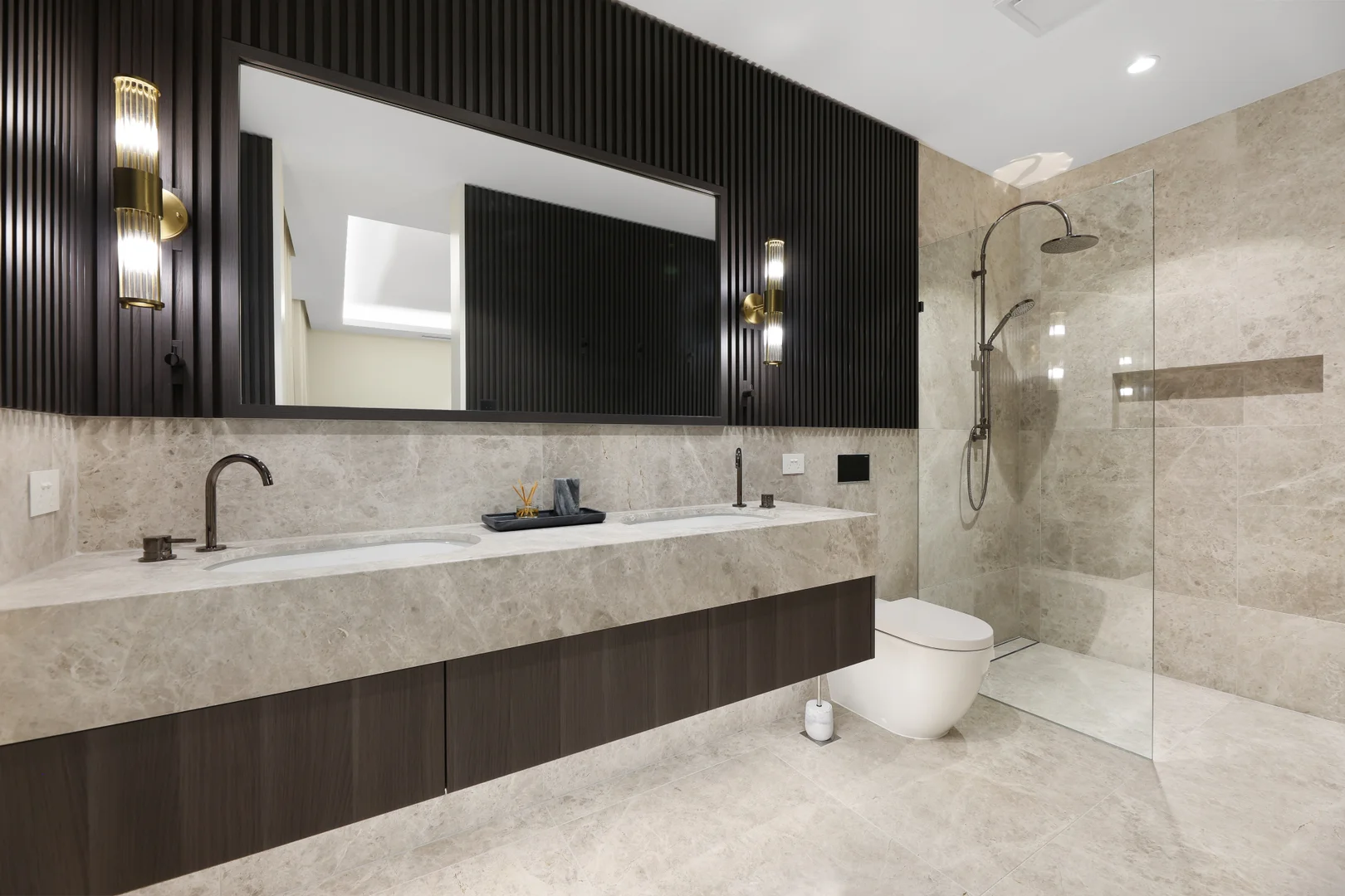 Additional image 16 of 1033 Edgecliff Place, Sanctuary Cove QLD 4212