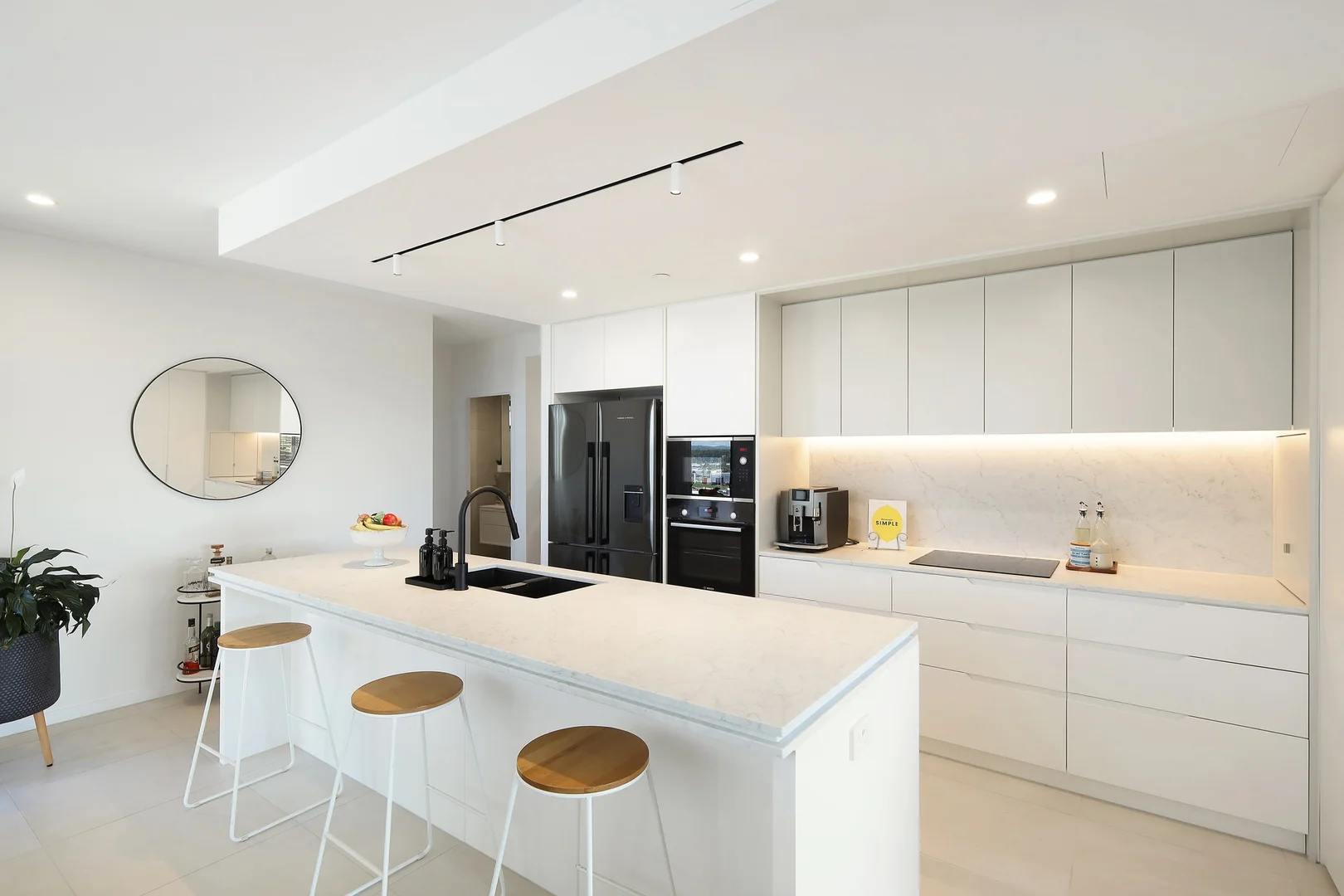 Additional image 6 of 19/20 Executive Drive, Burleigh Waters QLD 4220