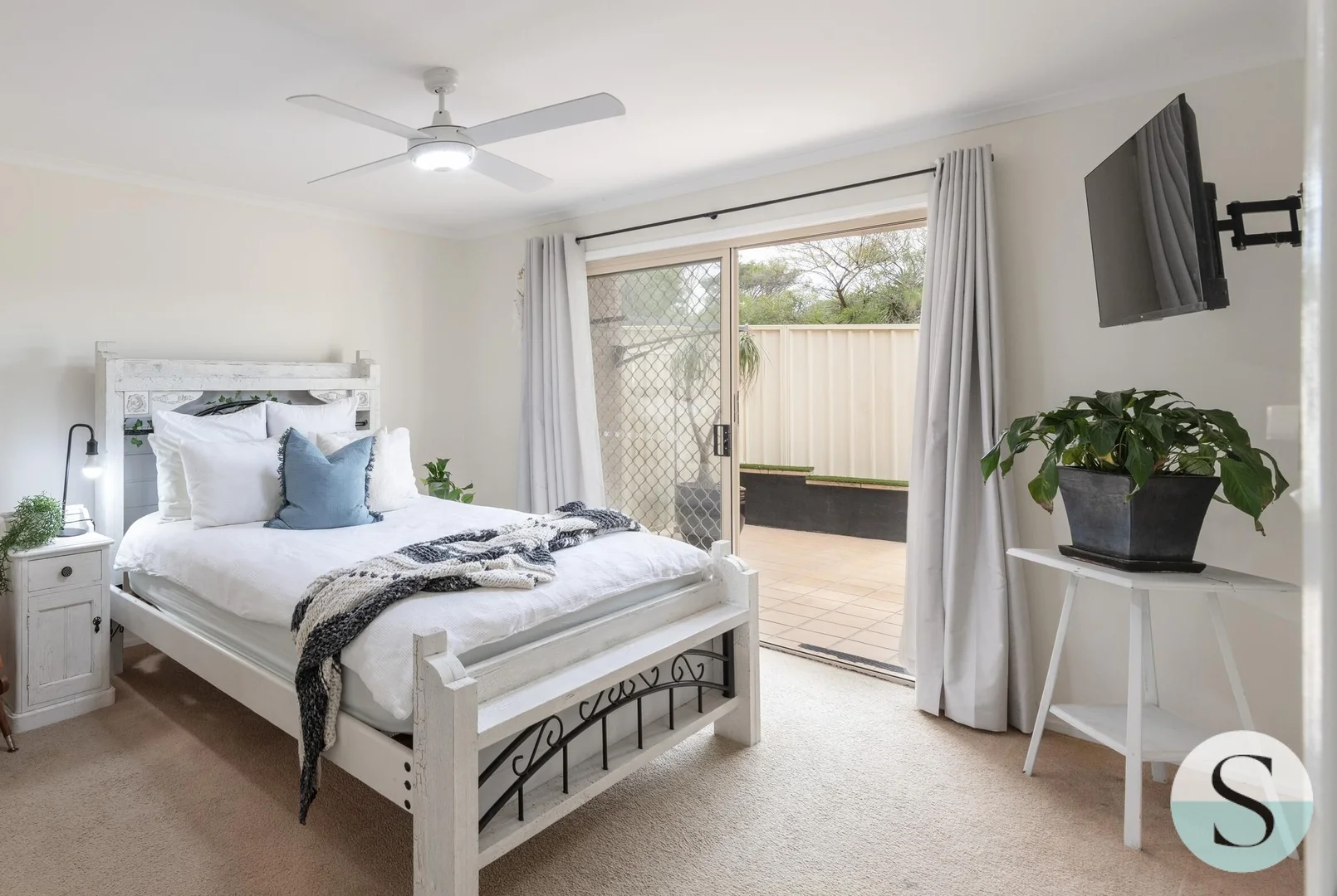 Additional image 27 of 10 Driftwood Close, Caves Beach NSW 2281