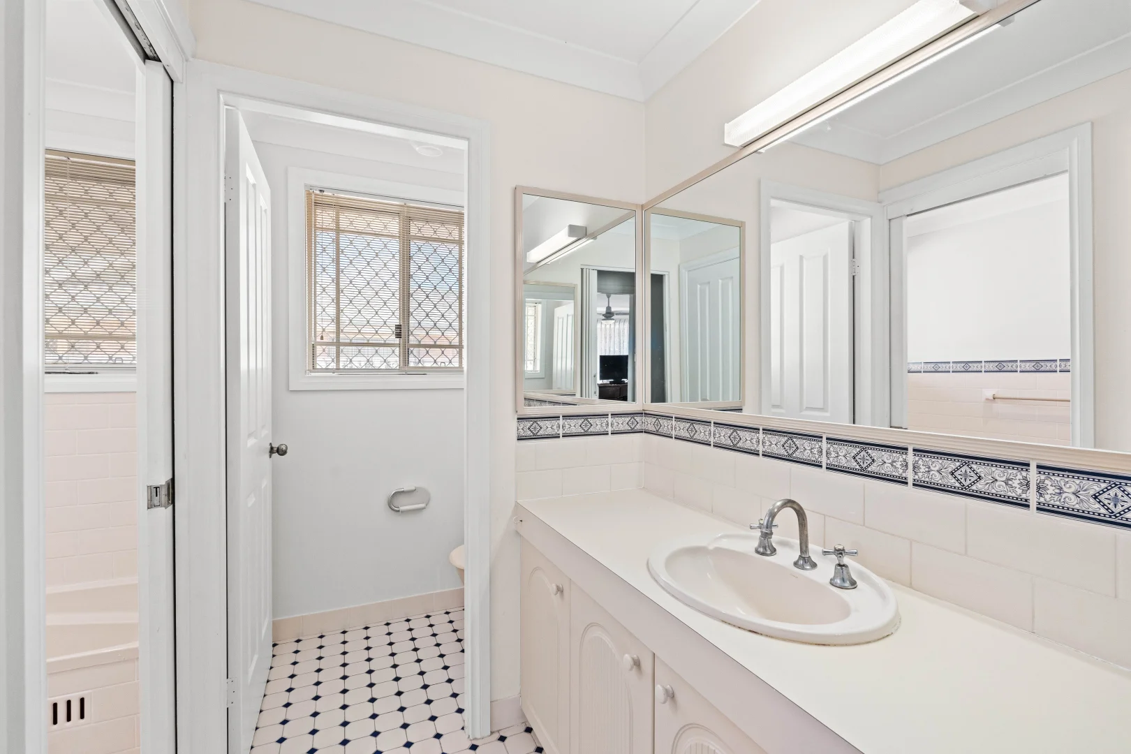 Additional image 5 of 1/11 Piper Street, Woy Woy NSW 2256