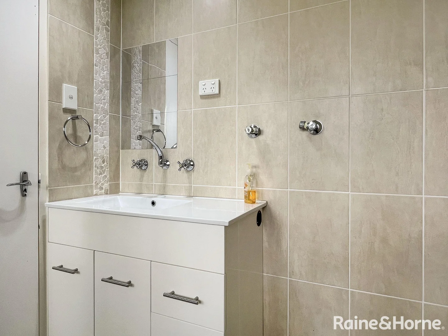 Additional image 16 of 9/7 Brook Street, Queanbeyan NSW 2620