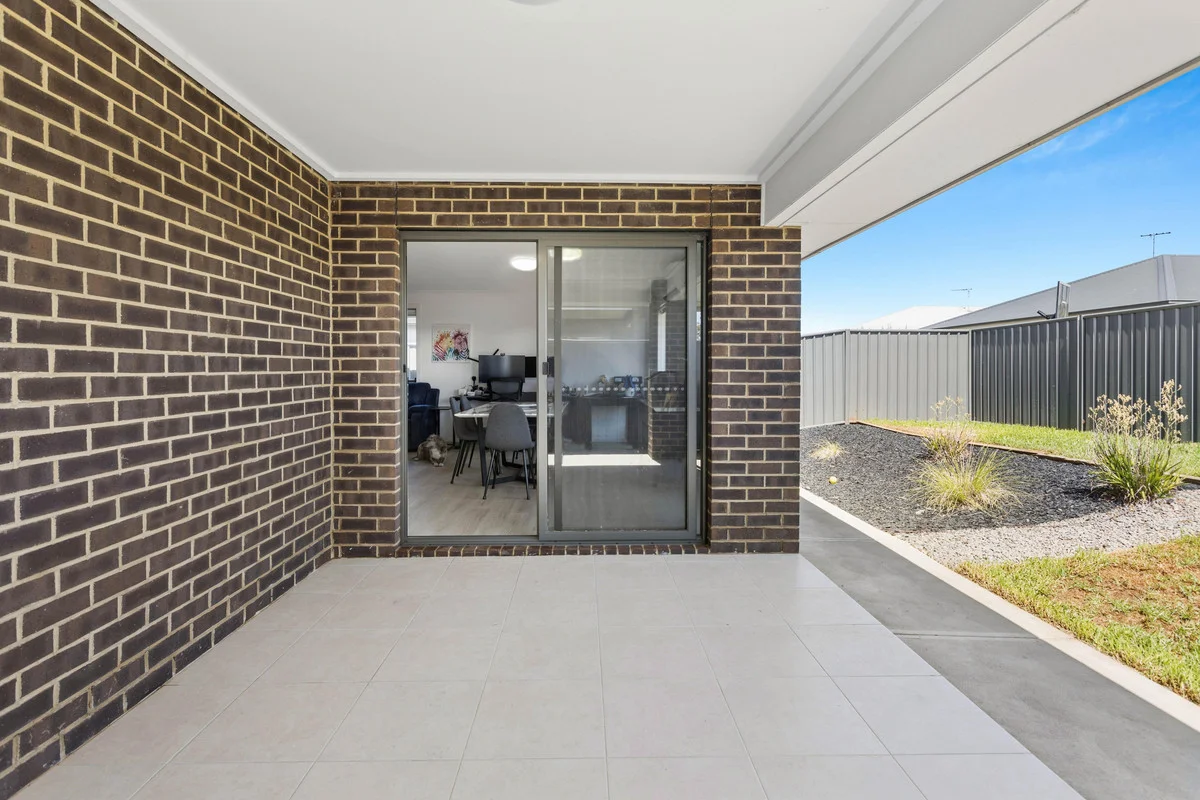 Additional image 11 of 220 President Avenue, Andrews Farm SA 5114