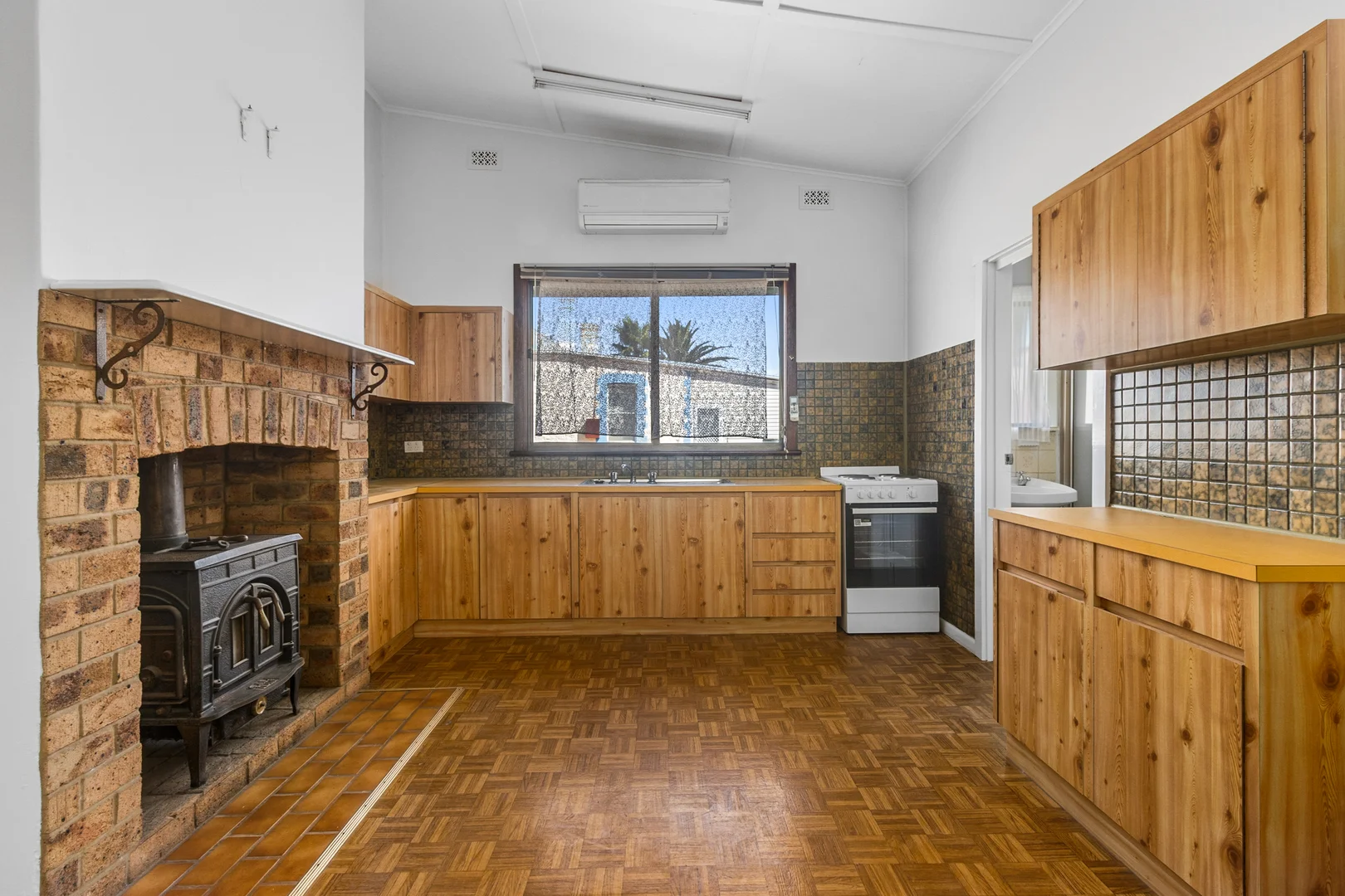 Additional image 5 of 69 Cornish Terrace, Wallaroo SA 5556