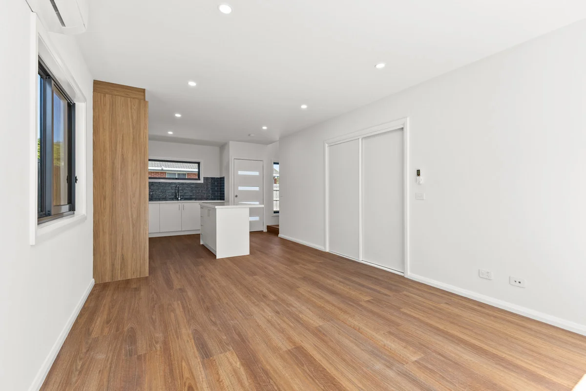 Additional image 4 of 2/11 Hawker Street, Moe VIC 3825