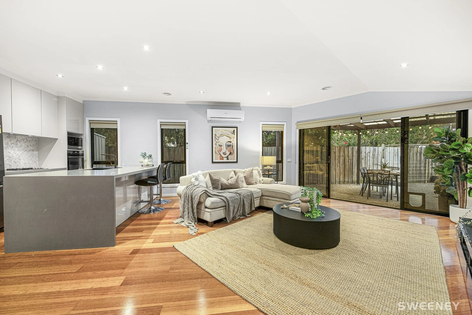 16 Hatherley Grove, Altona North VIC 3025