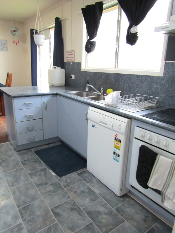 Additional image 8 of 8 Wattle Street, Blackwater QLD 4717