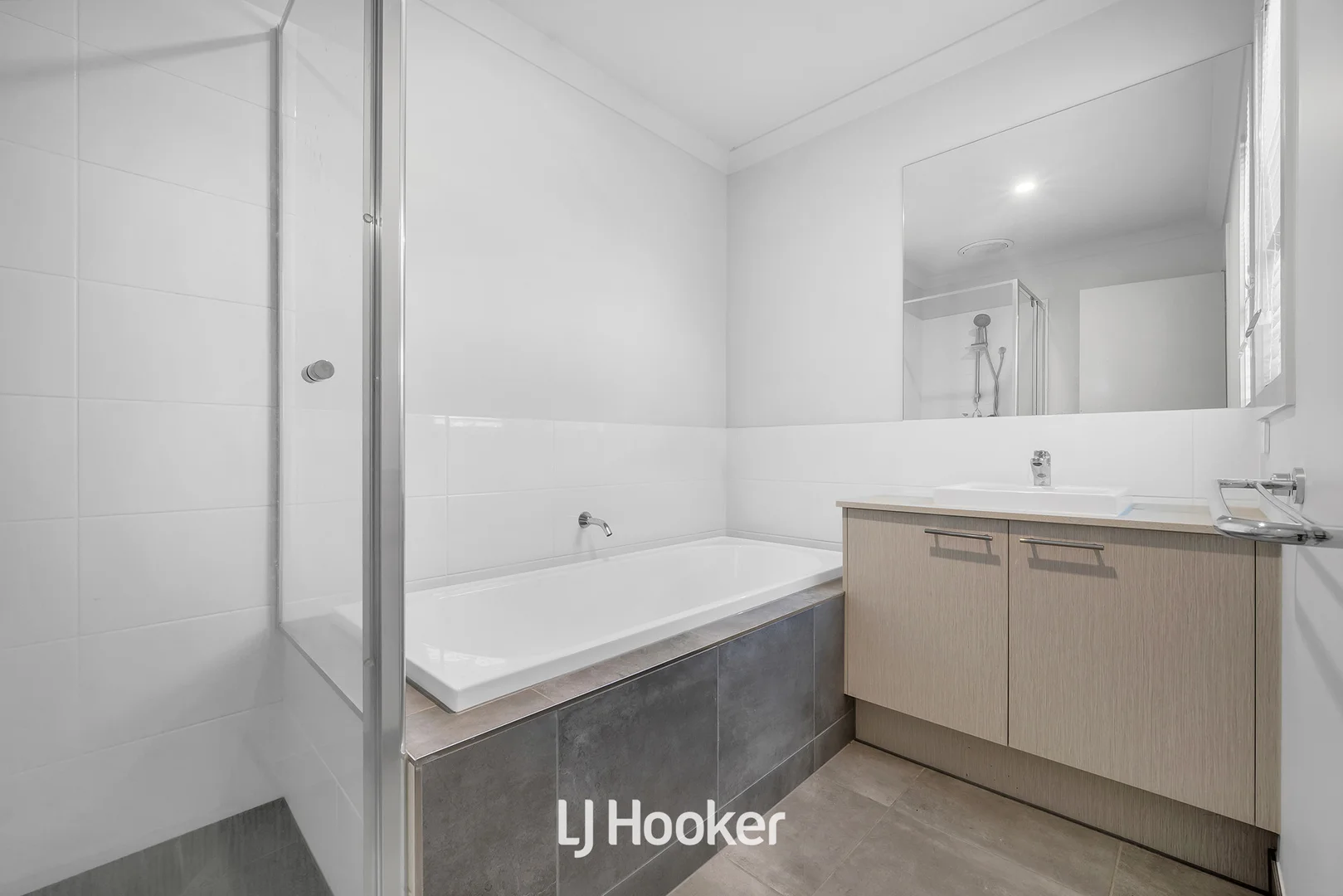 Additional image 9 of 27 Ironstone Street, Cranbourne East VIC 3977