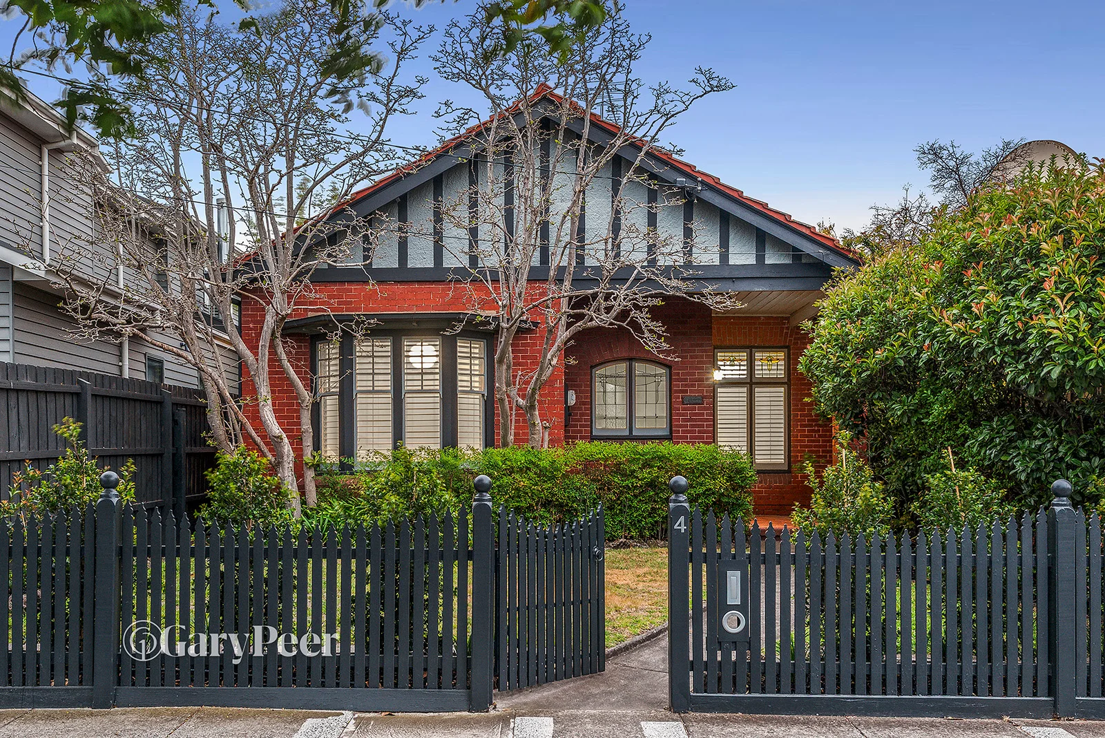 4 Stanley Parade, Caulfield North VIC 3161