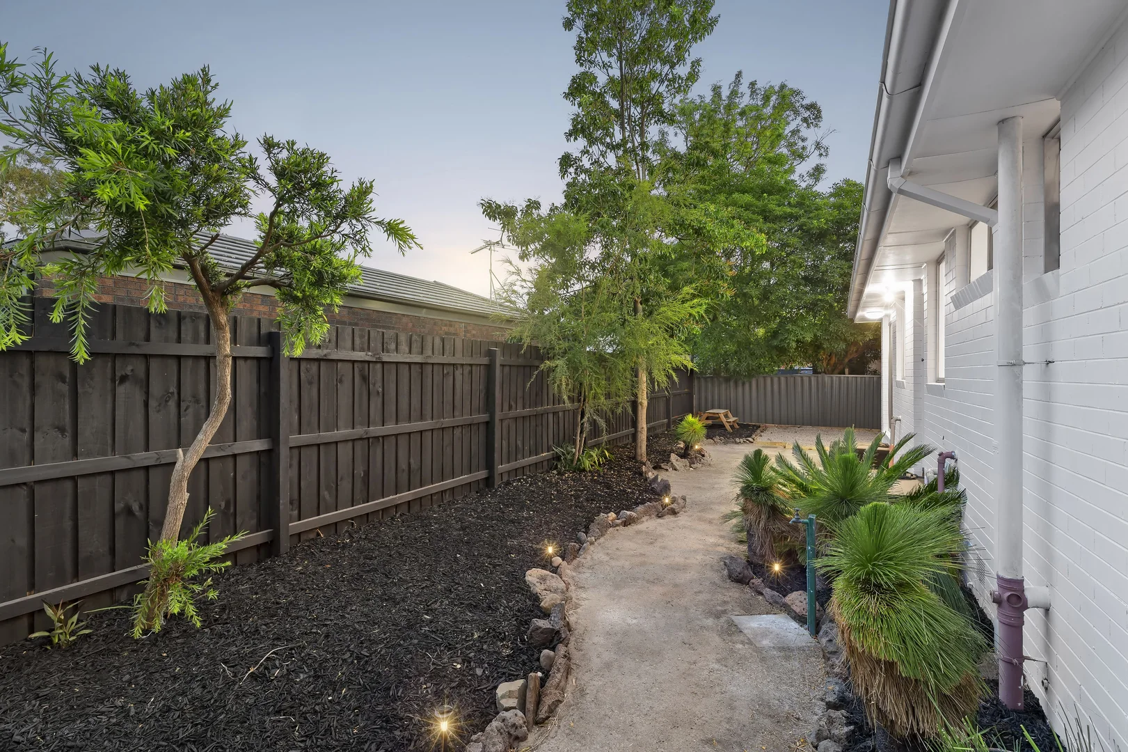 Additional image 15 of 2/262 Waiora Road, Macleod VIC 3085