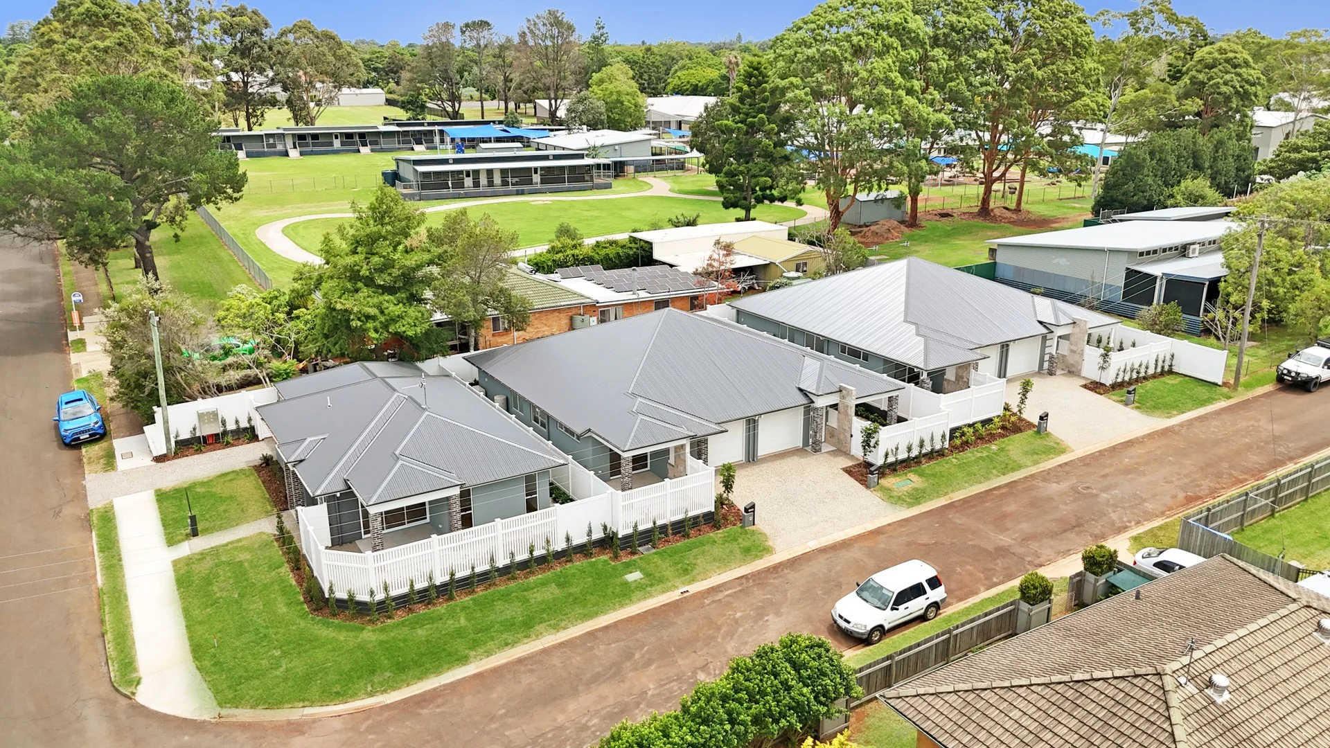 Additional image 3 of 19A Hillside Street, Newtown QLD 4350