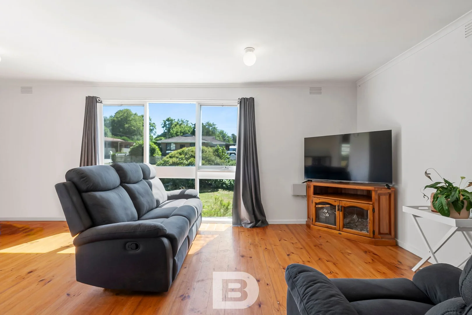 Additional image 3 of 22 Anne Road, Woodend VIC 3442