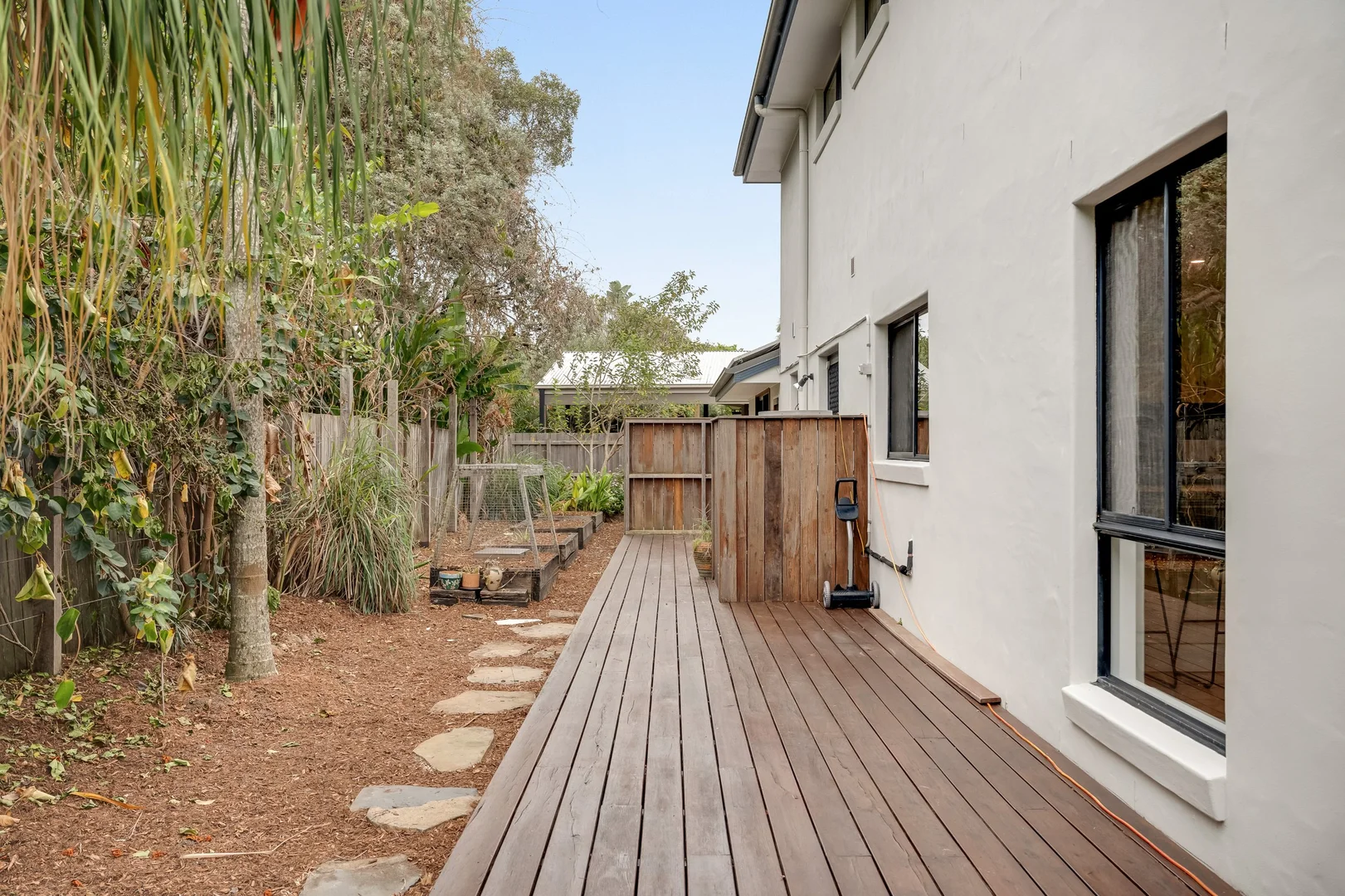 Additional image 20 of 4 Dugun Court, Ocean Shores NSW 2483